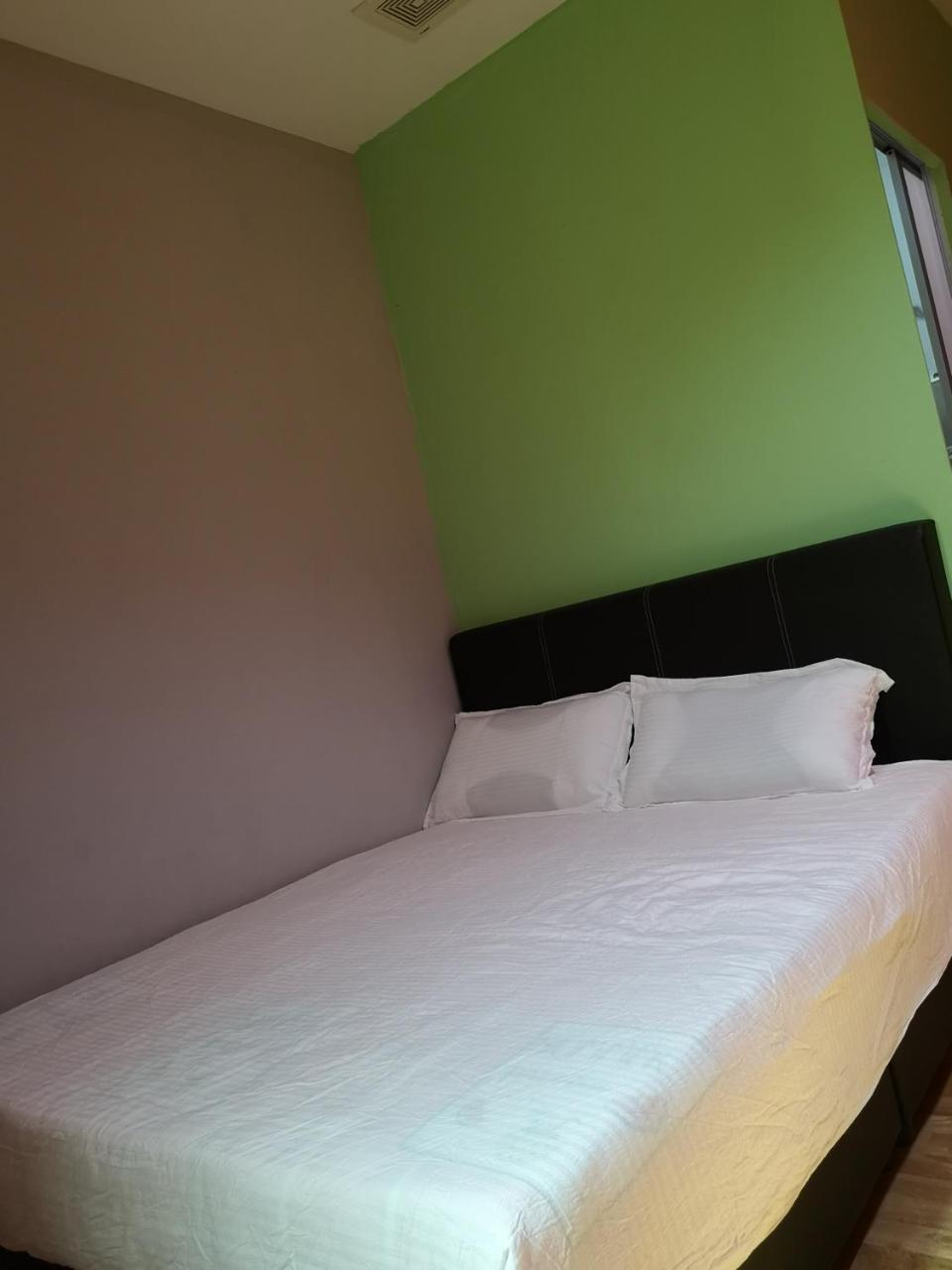Home Inn Hotel Ипох Екстериор снимка
